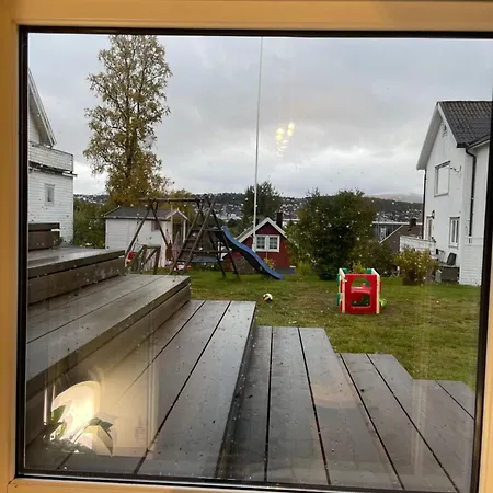 Romslig Hybel Leilighet Tromsø Eksteriør bilde