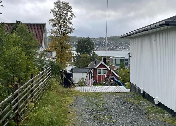 Romslig Hybel Leilighet